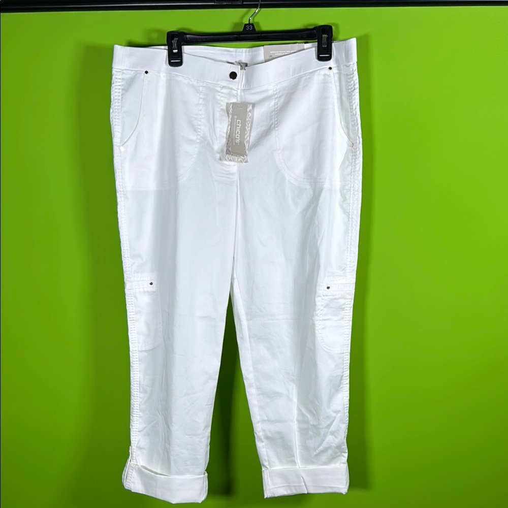 Chico's White Capris with Belt Loops and Minimalist Design - Picture 3 of 8